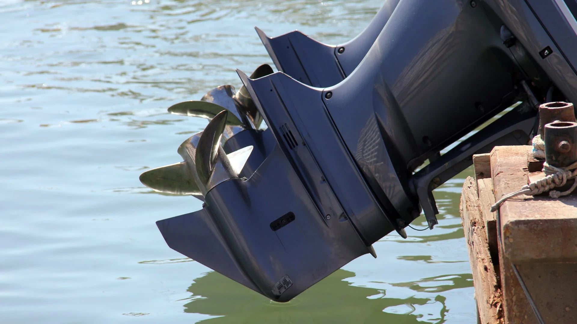 4 Reasons Why It's Important To Flush Your Outboard Motors - Flushmaster