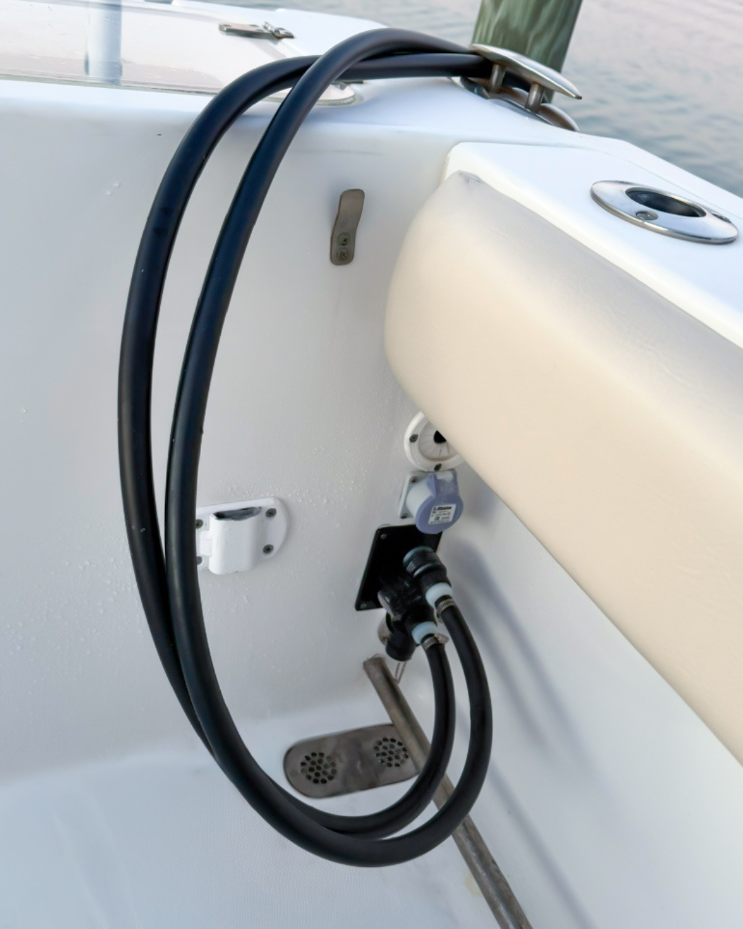 Flush Port Reroute - Black Acrylic