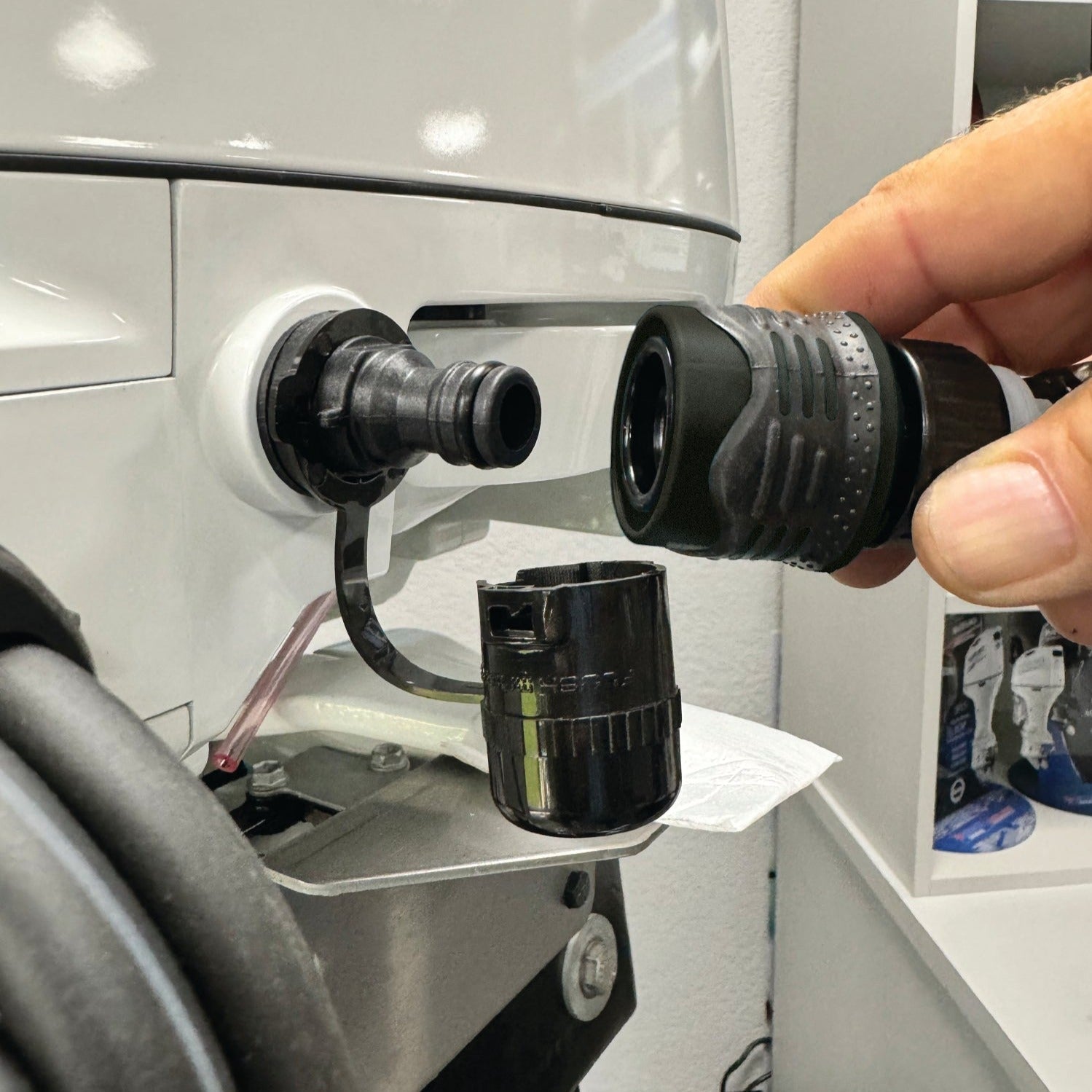 Flush Port Quick Connect for Suzuki - Flushmaster